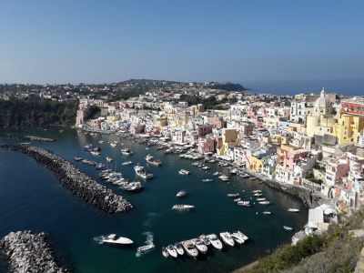 Ostrov Procida, italské &quot;Santorini&quot;